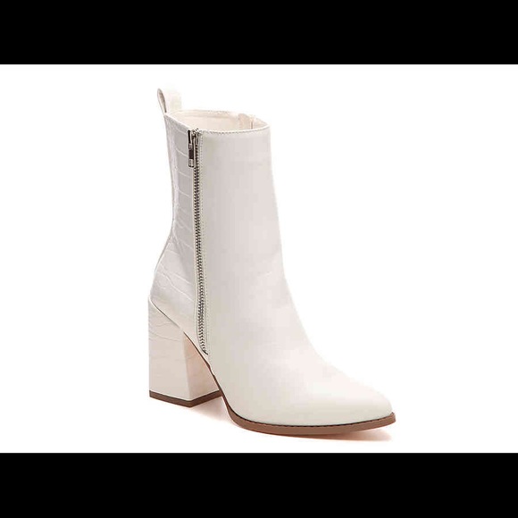 Steve Madden Shoes - Steve Madden Reegan Booties